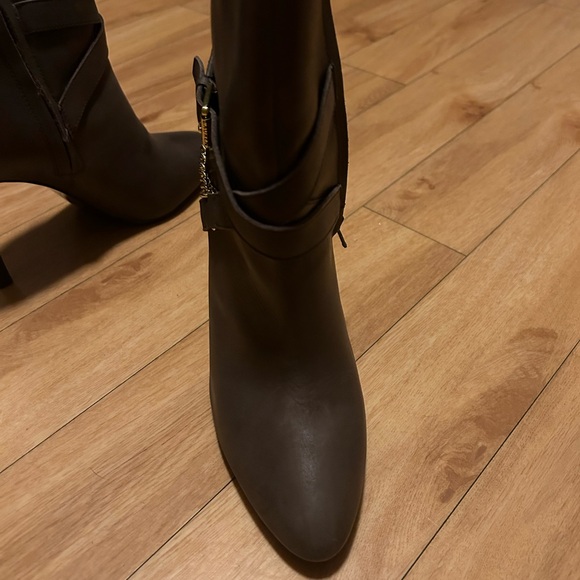 Ralph Lauren unique leather stiletto boots they are so different fabulous - Picture 8 of 15